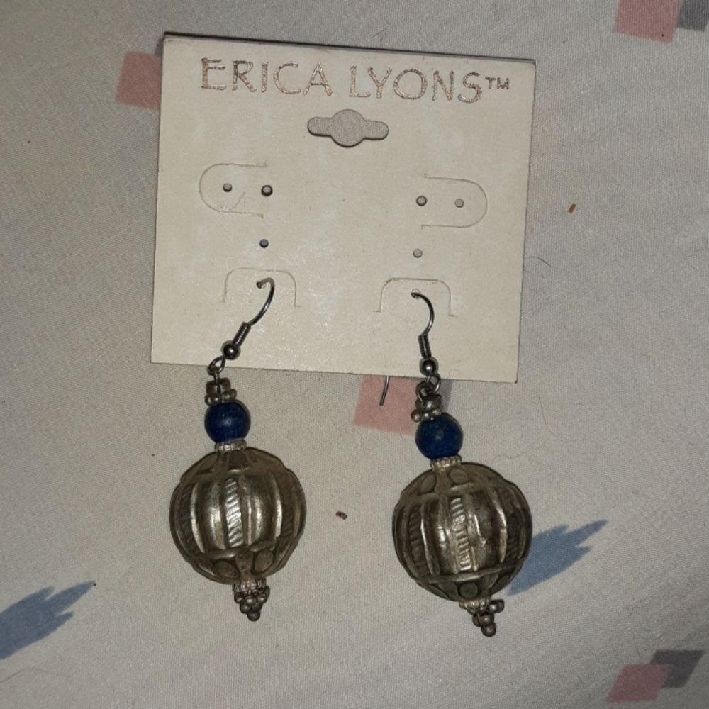 New never worn earrings